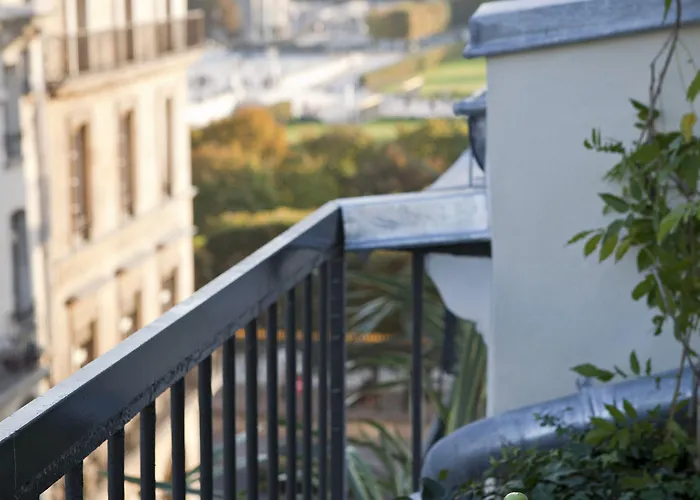 Le Pradey Paris