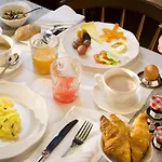 Le Pradey ホテル パリ