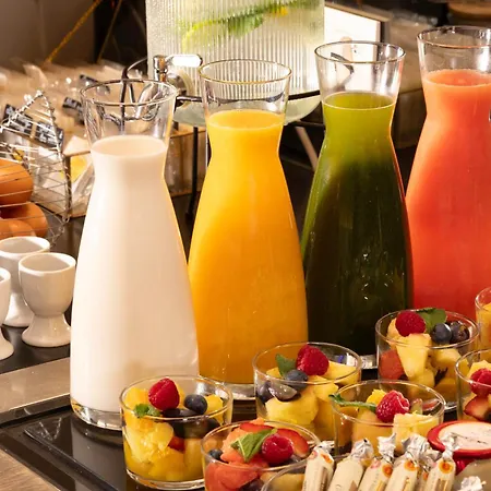 Отель Le Pradey Париж