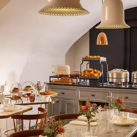Le Pradey 4* Parigi